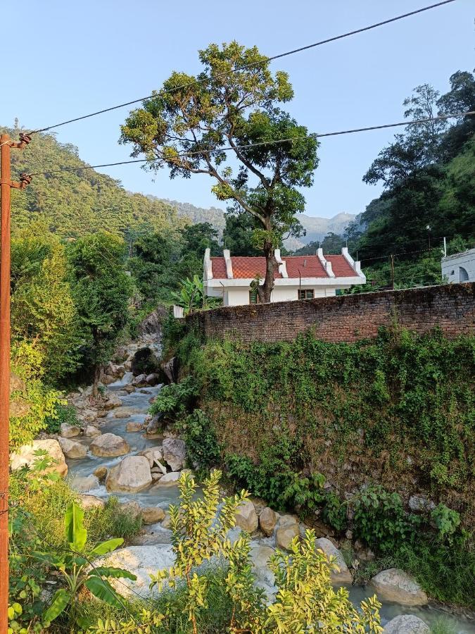 Hobbit House Hostel Rishīkesh المظهر الخارجي الصورة