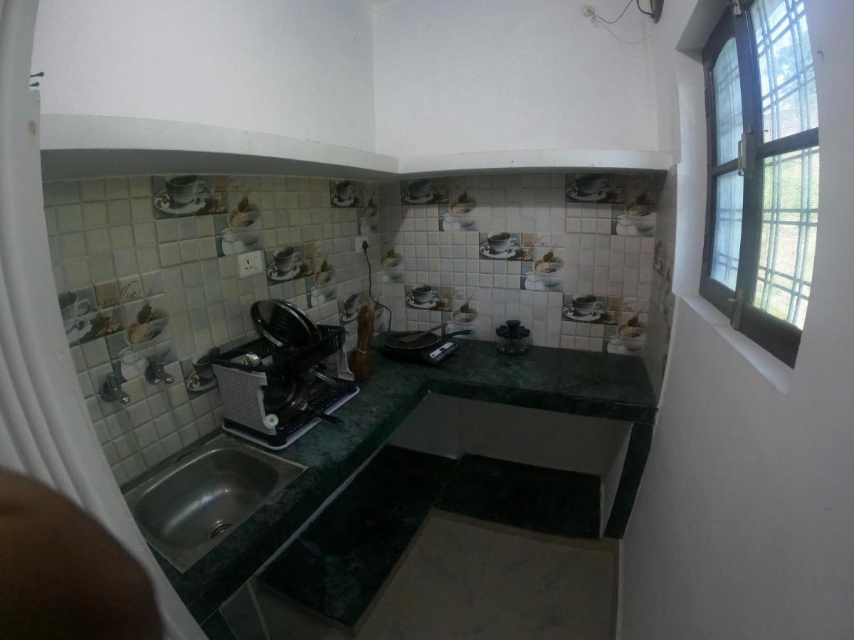 Hobbit House Hostel Rishīkesh المظهر الخارجي الصورة