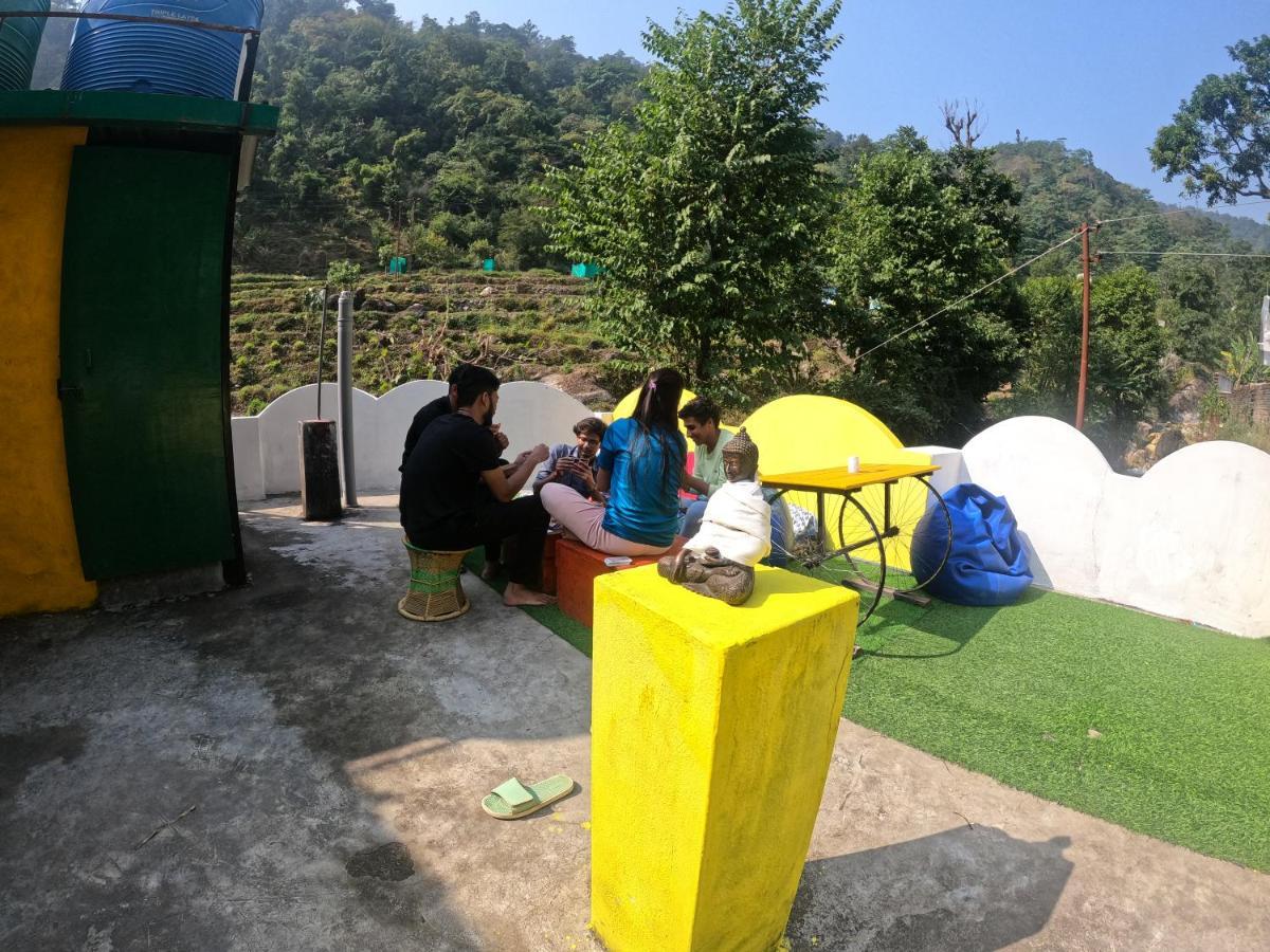Hobbit House Hostel Rishīkesh المظهر الخارجي الصورة
