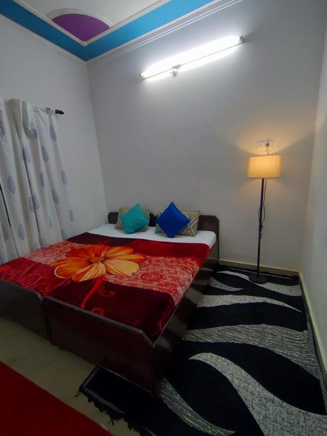 Hobbit House Hostel Rishīkesh المظهر الخارجي الصورة