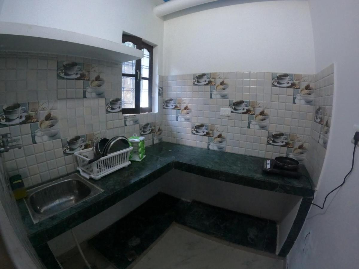 Hobbit House Hostel Rishīkesh المظهر الخارجي الصورة