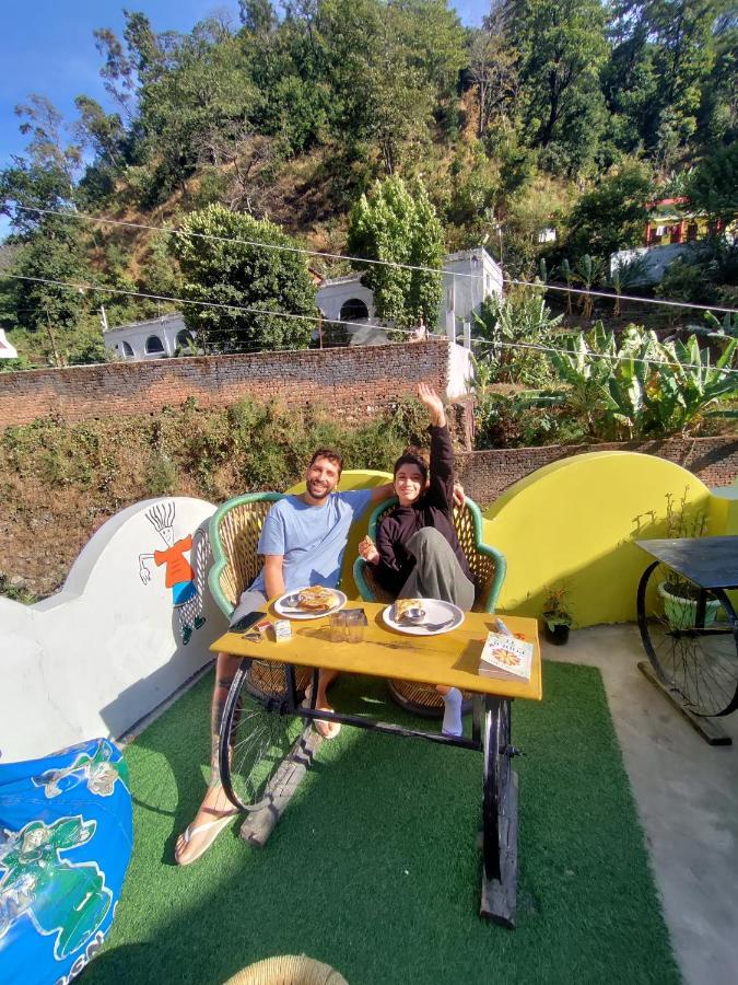 Hobbit House Hostel Rishīkesh المظهر الخارجي الصورة