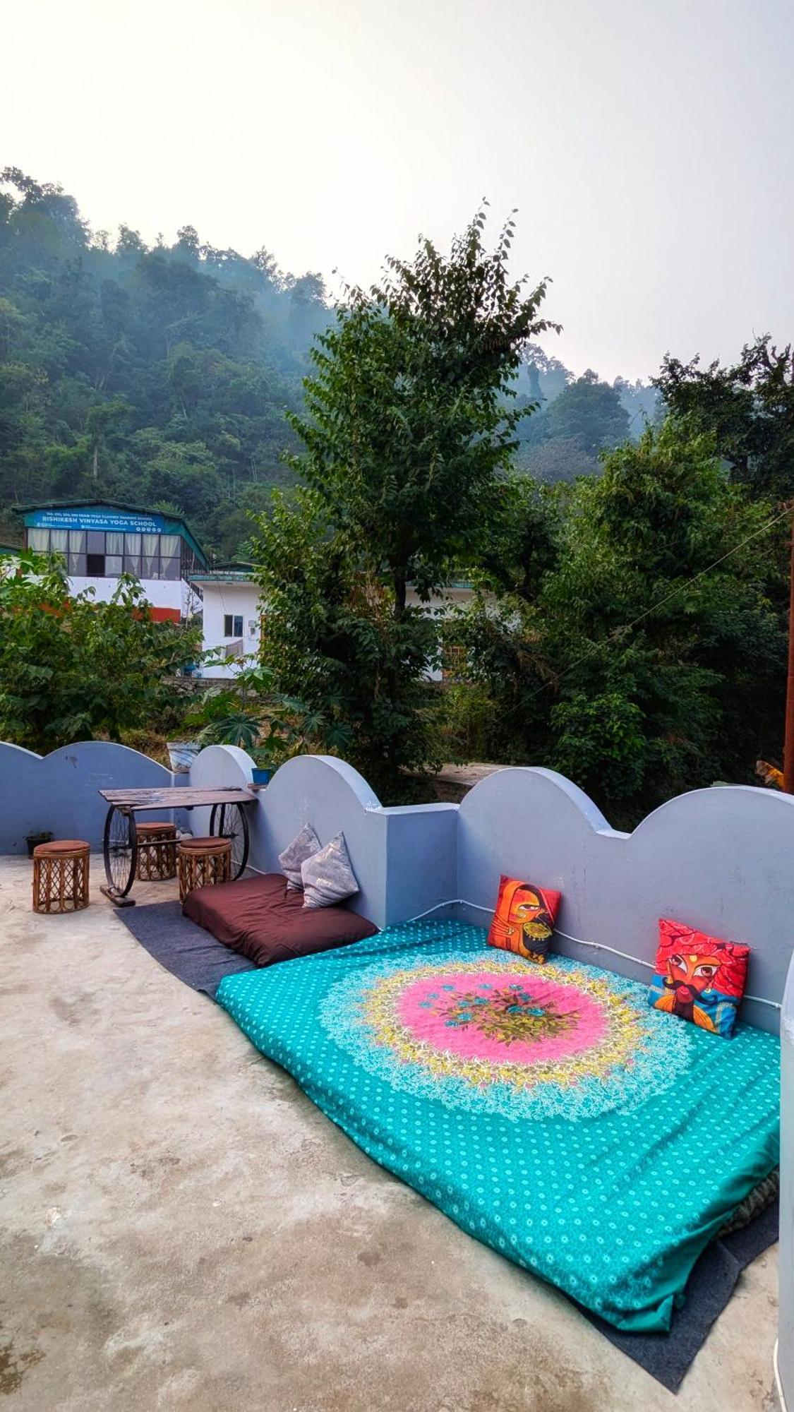 Hobbit House Hostel Rishīkesh المظهر الخارجي الصورة