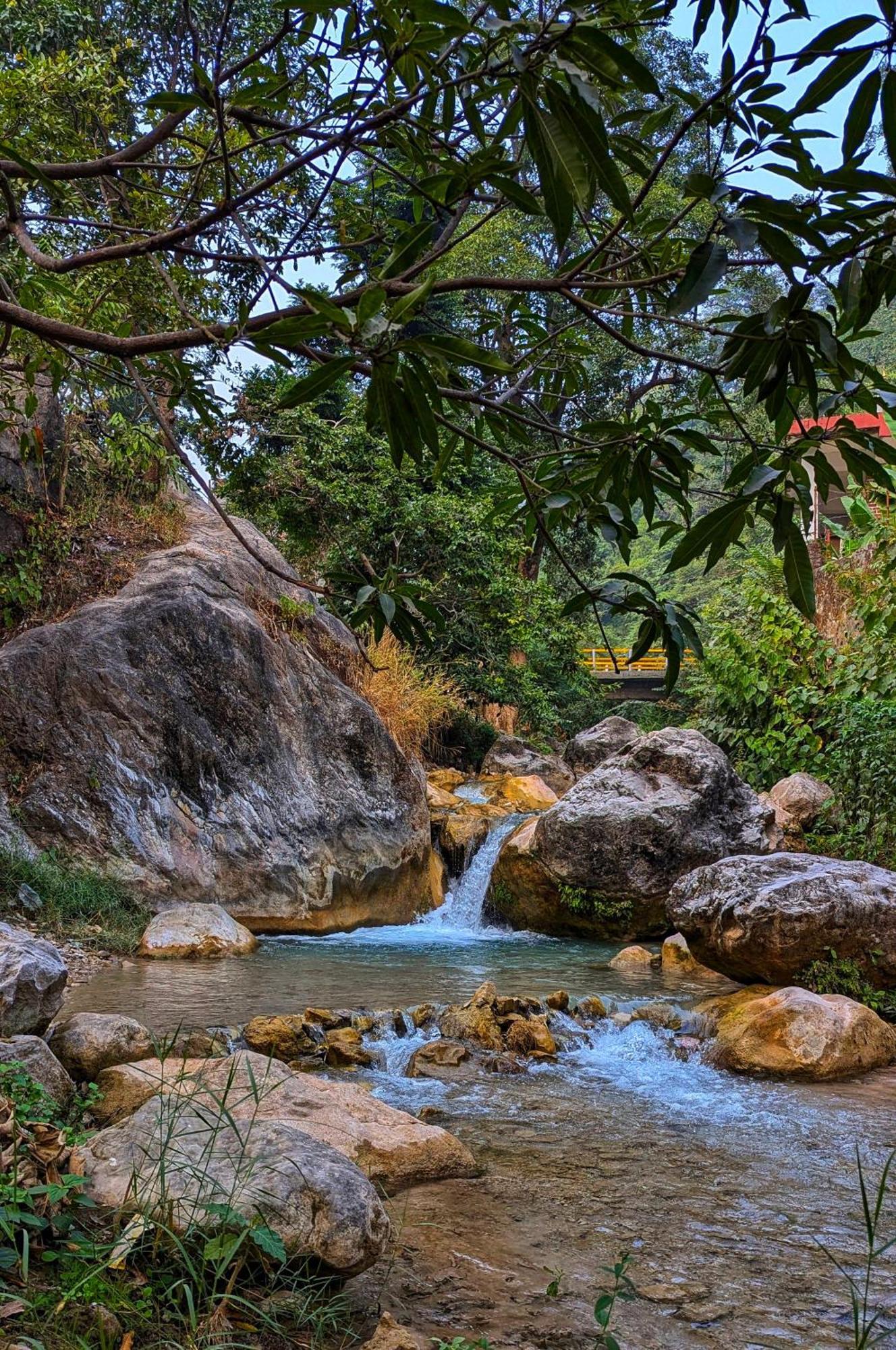 Hobbit House Hostel Rishīkesh المظهر الخارجي الصورة