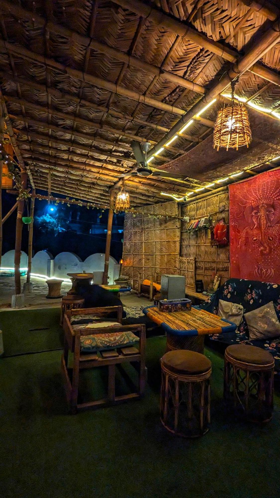 Hobbit House Hostel Rishīkesh المظهر الخارجي الصورة
